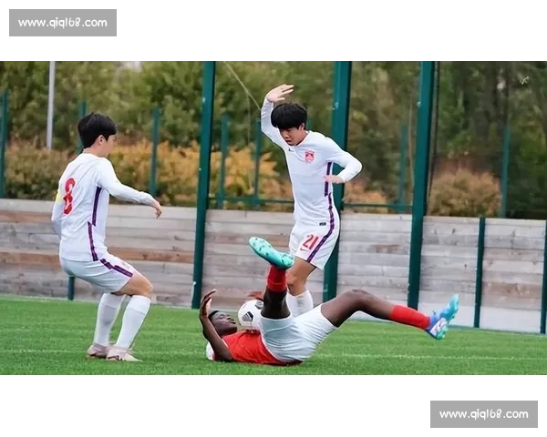 门将神扑力挽狂澜成就经典瞬间改写比赛命运全场沸腾球迷记忆永存